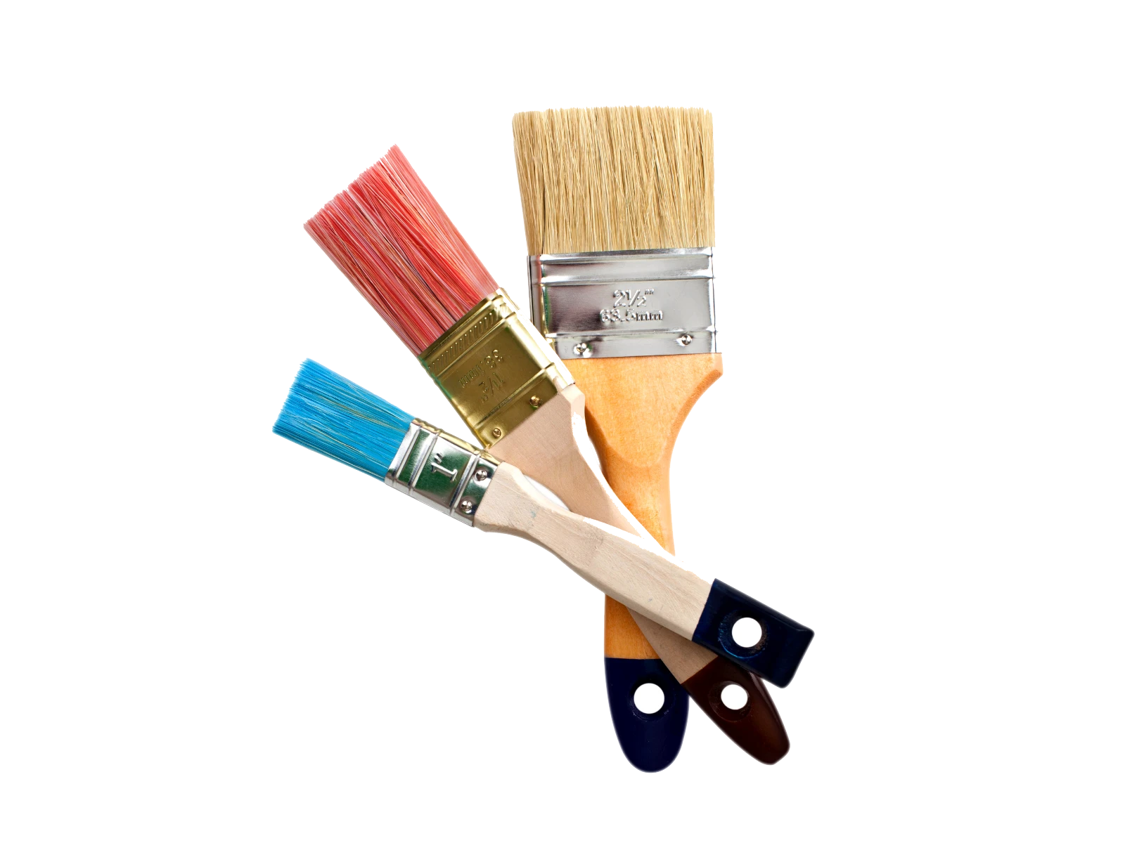 Pinceles de pintura de diferentes tamaños y colores sobre fondo blanco